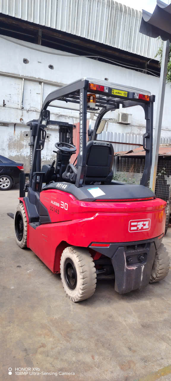 Xe nâng điện Nichiyu 3 tấn giá tốt – xenangvn
